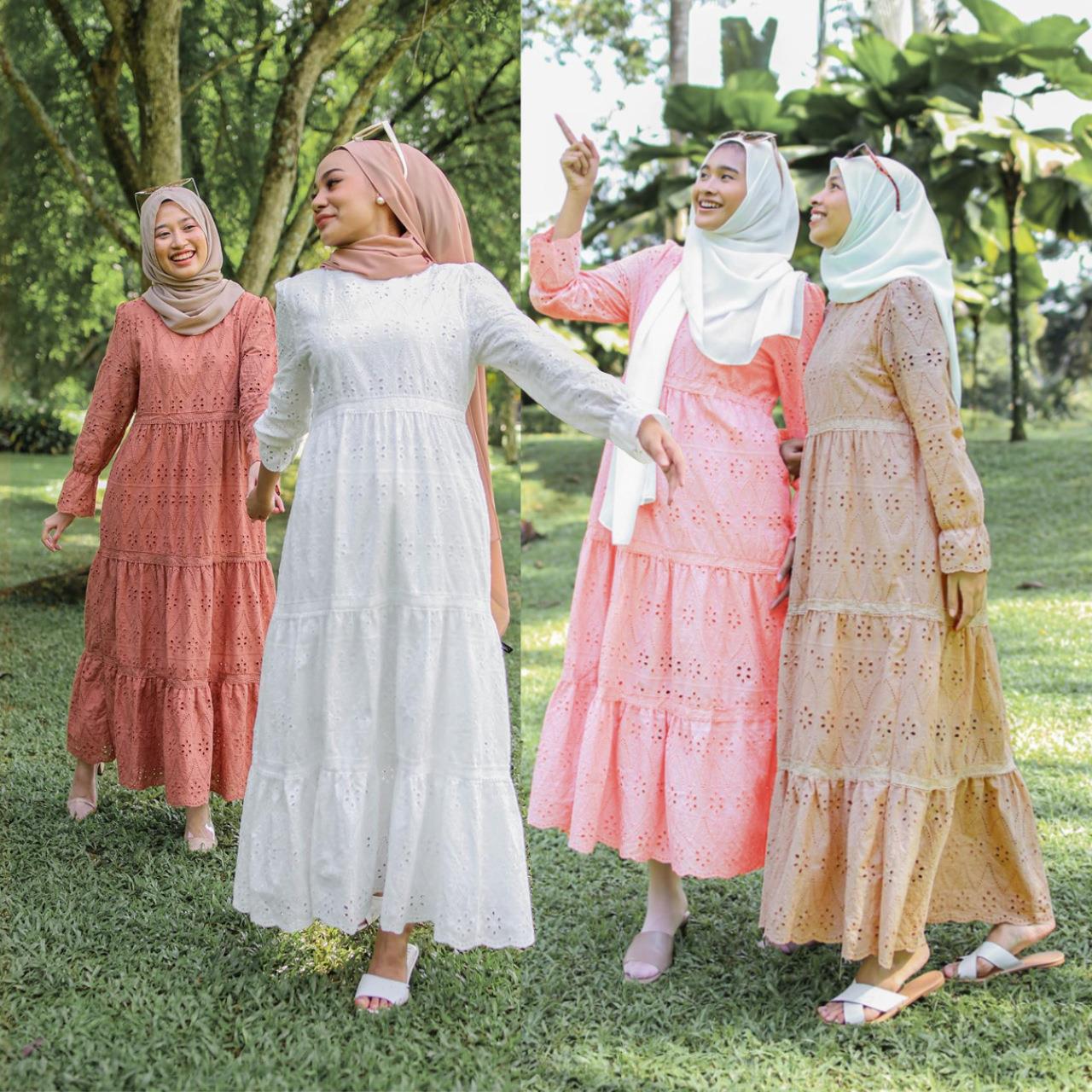 Indonesian Hollow Lace Dress W - đánh giá và giá Ethnic Fashion Collection